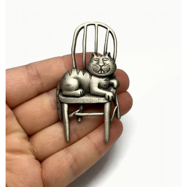 Vintage JJ Jonette Pewter Cat Brooch Cheshire Smiling Tiger Cat Sitting on Chair
