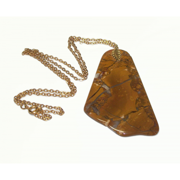 Vintage Stone Slice Pendant Necklace on 24 inch gold chain