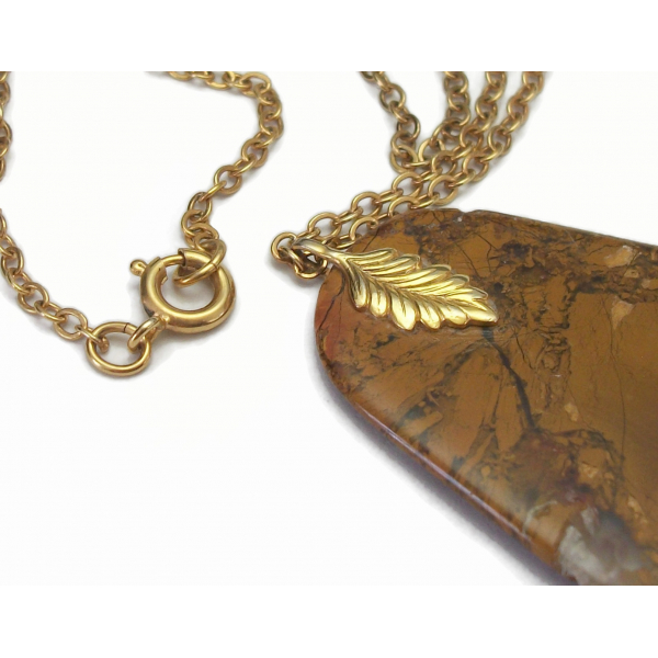 Vintage Stone Slice Pendant Necklace with Decorative Leaf Bail 24" chain
