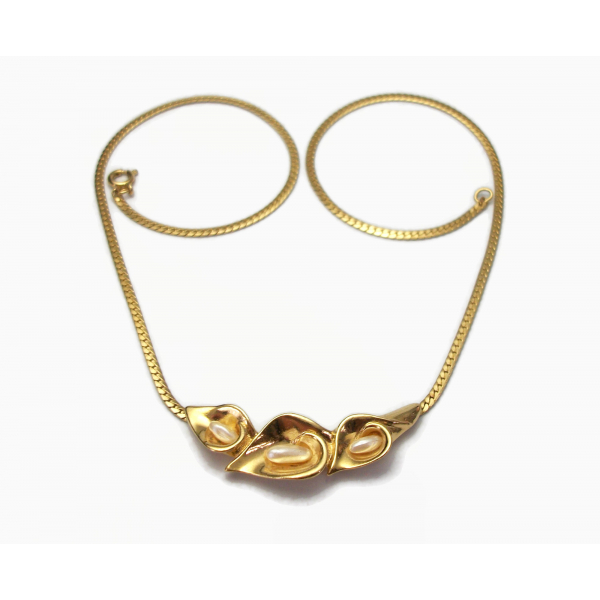 Vintage Avon Calla Lily Necklace Gold and Faux Pearl Flower Floral Necklace