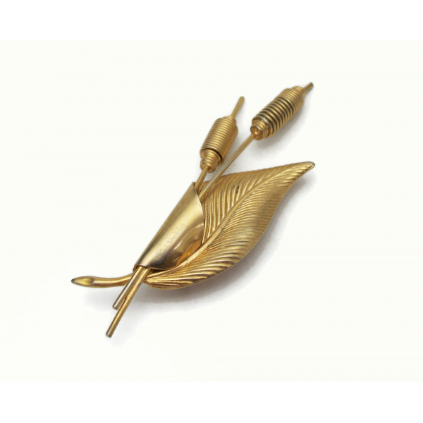 Vintage Gold Cattails and Leaf Brooch Long 3 3/8 inch Nature Lapel Pin