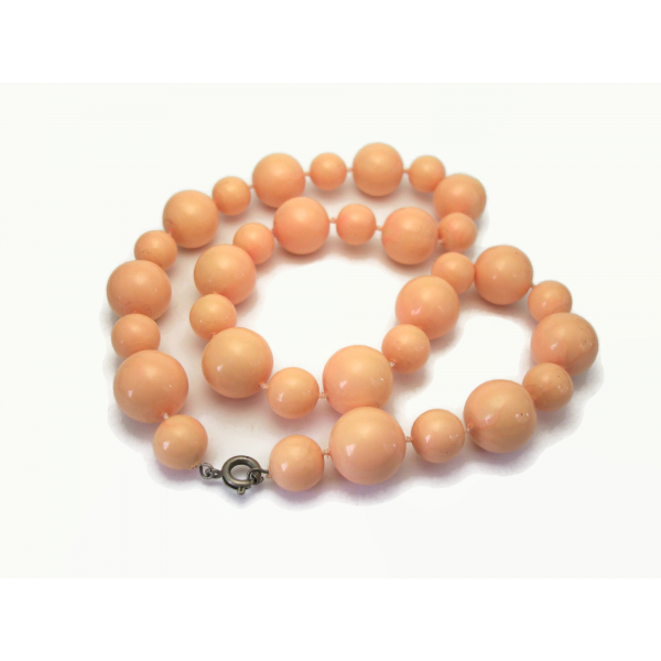 Vintage Peach Beaded Necklace 18 inch Chunky Acrylic Plastic Beads