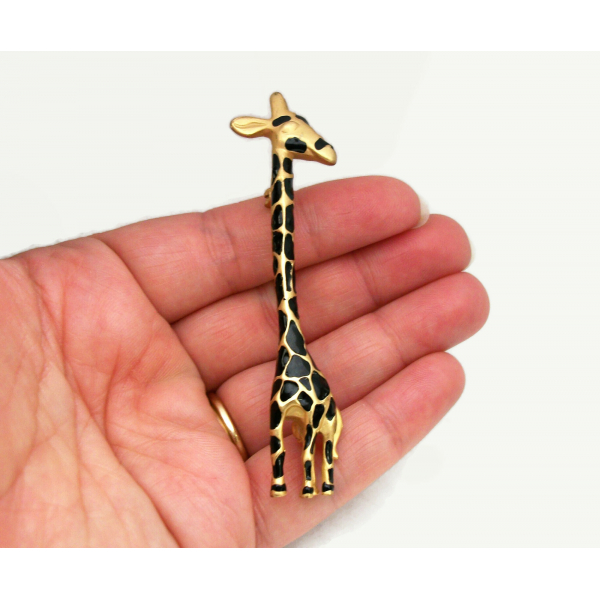Vintage GIraffe Brooch Lapel Pin Cute Funny Whimsical Animal Jewelry