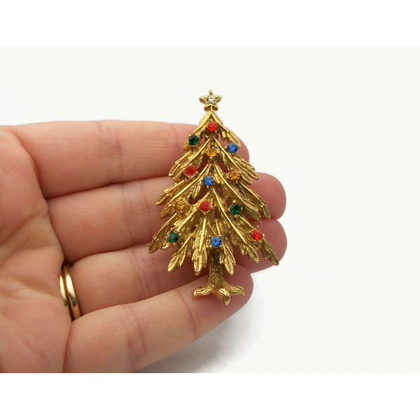 Vintage Signed ART Gold Rhinestone Christmas Tree Brooch Lapel Pin Multicolored