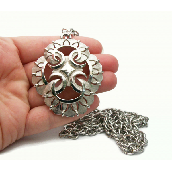 Vintage Crown Trifari Large Silver Pendant Necklace with Chunky 24 inch Chain