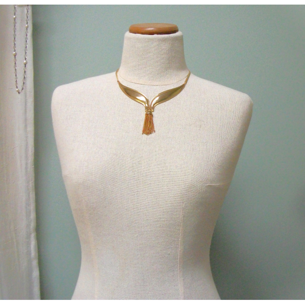 Vintage 1970s Avon Royal Tassel Gold Bib Necklace with Tassel Adjustable Choker