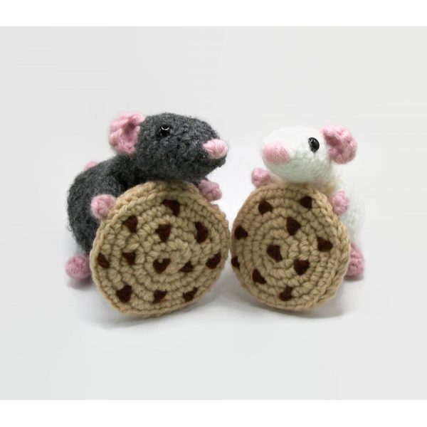 Amigurumi Crochet Dark Gray Black Rat with Chocolate Chip Cookie Dark Grey Mouse