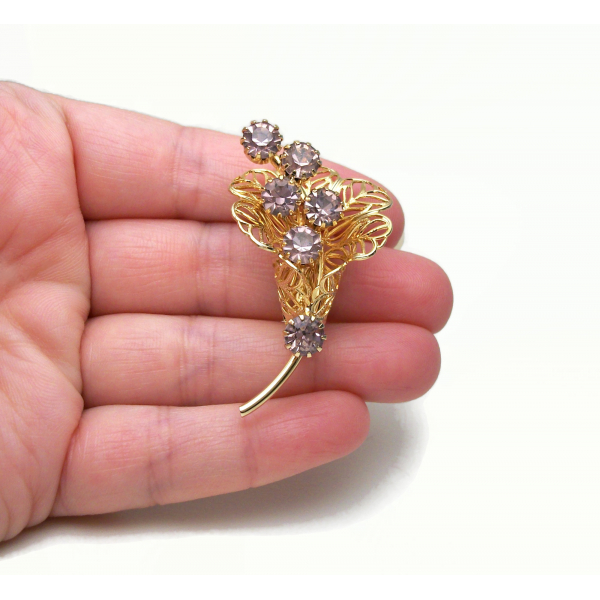 Vintage Calla Lily Brooch Gold Filigree with Prong Set Amethyst Purple Crystals