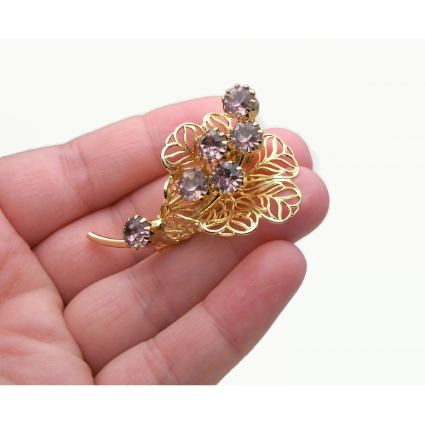Vintage Calla Lily Brooch Gold Filigree with Prong Set Amethyst Purple Crystals