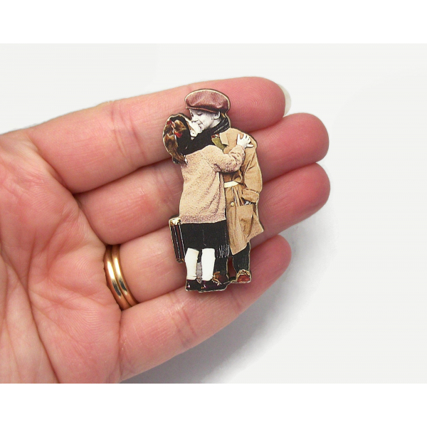 Vintage Boy and Girl Kissing Pin Brooch Lapel Pin Romantic Cute Kids