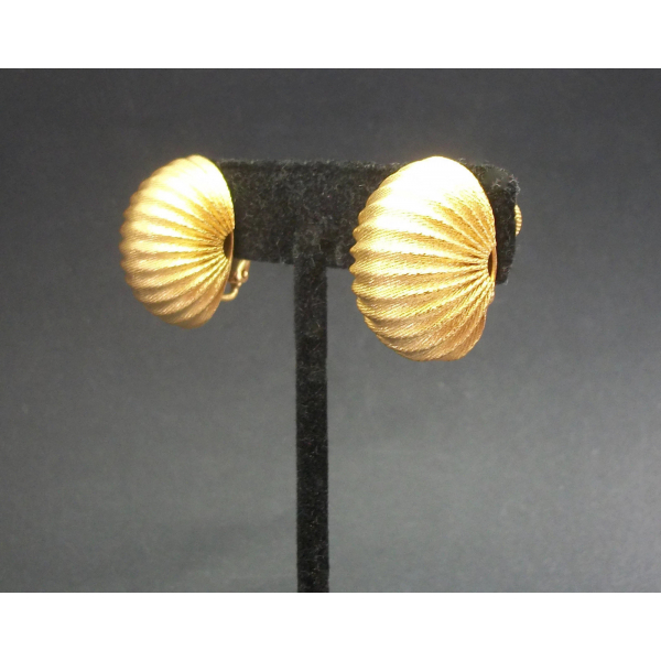 Vintage Napier Gold Textured Oval Dome Clip on Earrings Adjustable Screws