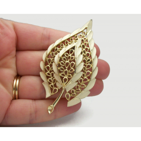 Vintage Gold Filigree and Cream White Enamel Leaf Brooch Lapel Pin Mid Century