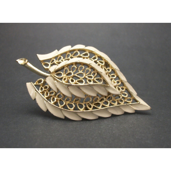 Vintage Gold Filigree and Cream White Enamel Leaf Brooch Lapel Pin Mid Century