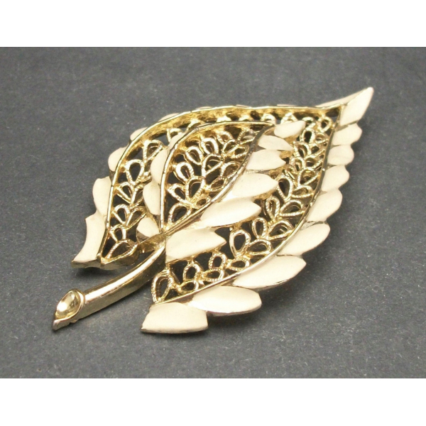 Vintage Gold Filigree and Cream White Enamel Leaf Brooch Lapel Pin Mid Century