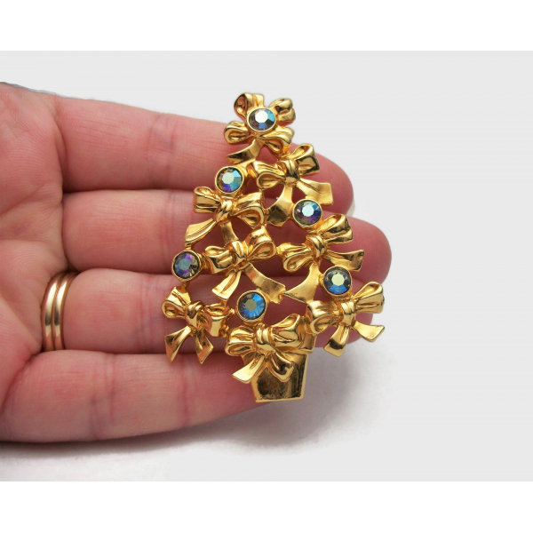 Vintage 1990s Avon Christmas Tree Brooch Gold with Blue AB Rhinestones