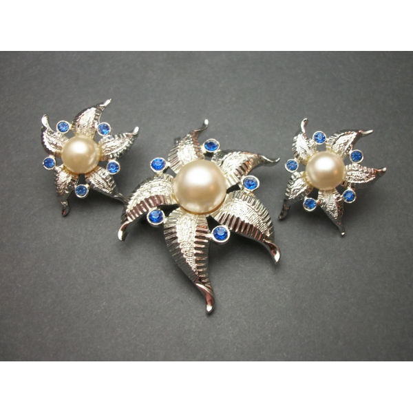 Vintage Silver Pearl and Blue Rhinestone Star Brooch and Clip on Earrings Set