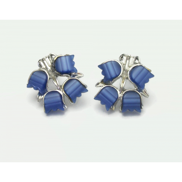 Vintage Blue Thermoset Floral Clip on Earrings Blue and Silver Flowers