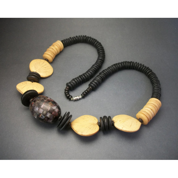 Vintage Wood Leaf and Shell Inlay Chunky Bead Necklace  Boho Jewelry Natural