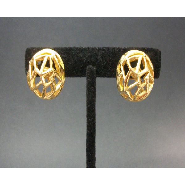 Vintage Crown Trifari Gold Geometric Clip on Earrings