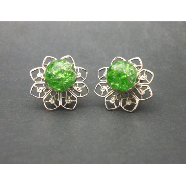 Vintage Green Crackle Glass and Silver Tone Filigree Clip on Earrings