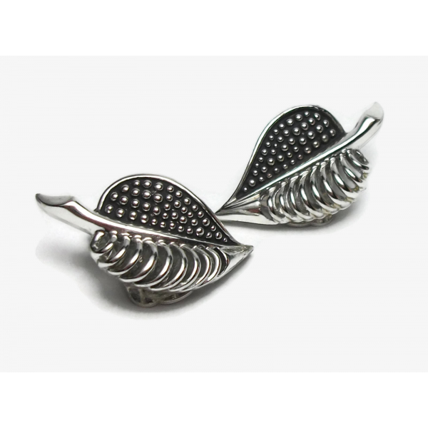Vintage Silver Tone Metal Leaf Clip on Earrings Stylish Rhodium Plated