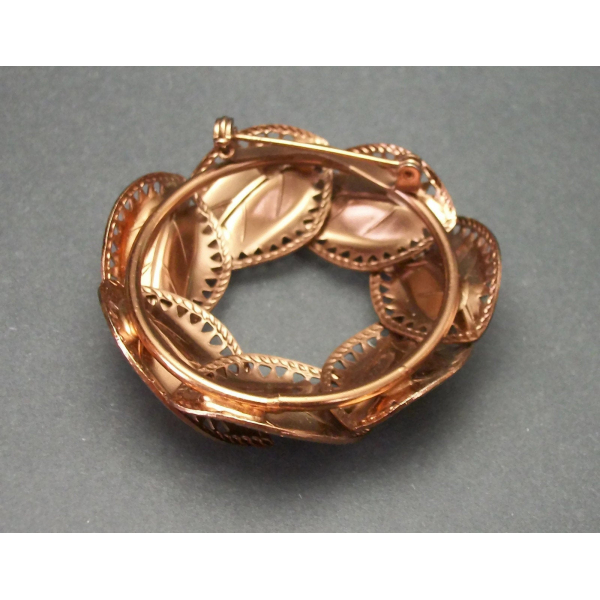 Vintage Copper Metal Leaf Wreath Brooch Lapel Circle Pin