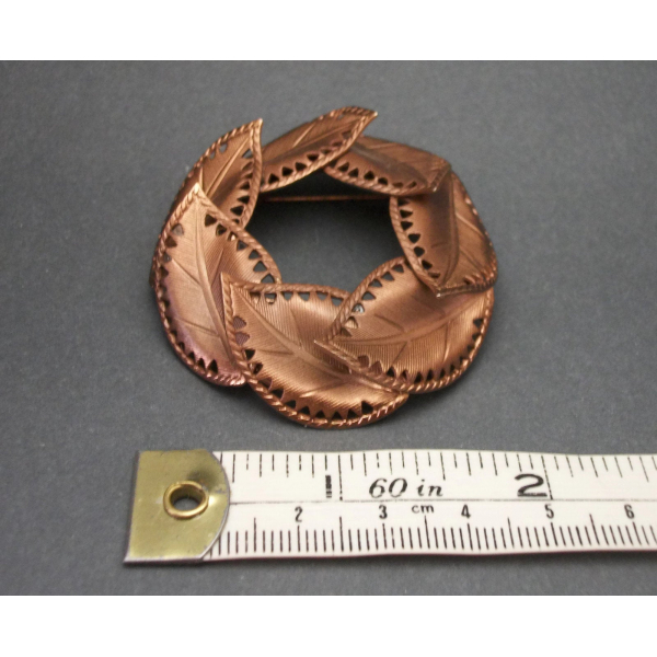 Vintage Copper Metal Leaf Wreath Brooch Lapel Circle Pin