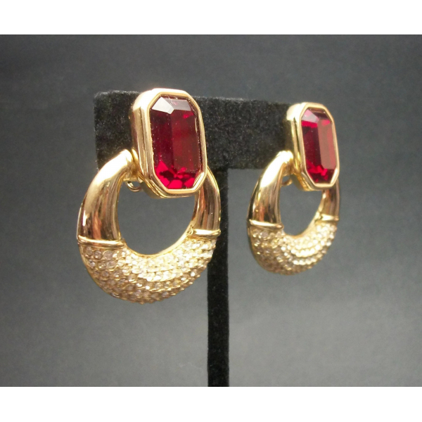 Vintage Swarovski Swan Signed Pave Crystal Ruby Garnet Clip on Earrings