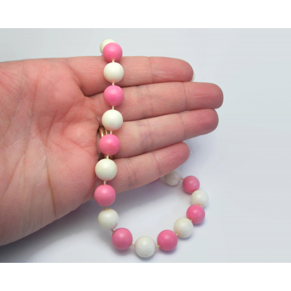 Vintage Pink and White Beaded Necklace 18 inch  9mm Acrylic Plastic Beads