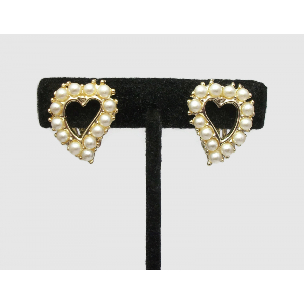 Vintage Pearl Heart Shaped Clip on Earrings Openwork Heart Gold Tone