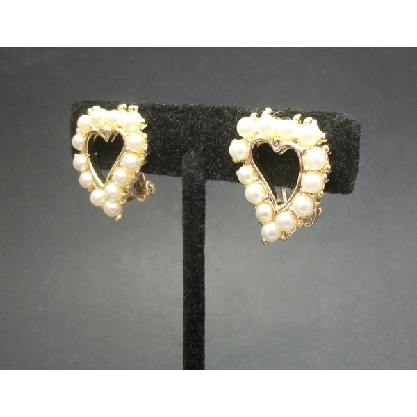 Vintage Pearl Heart Shaped Clip on Earrings Openwork Heart Gold Tone