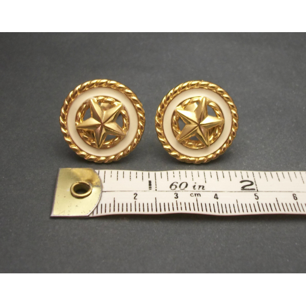 Monet white and gold round star clip on earrings