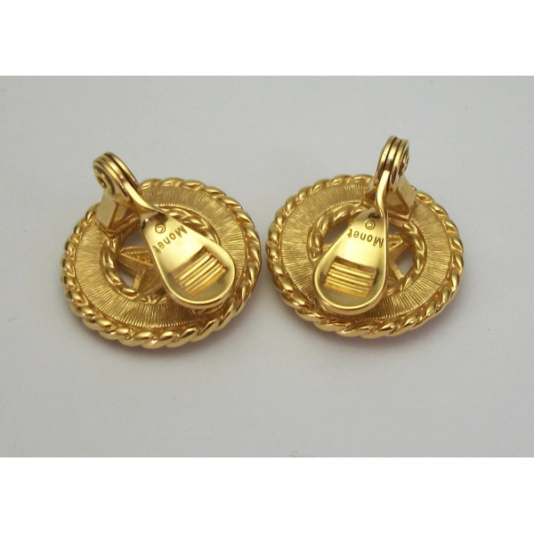Monet white and gold round star clip on earrings