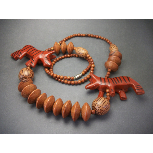 Vintage Chunky Wood Beaded Necklace Tribal Chunky Animal Beads Tiger Boho