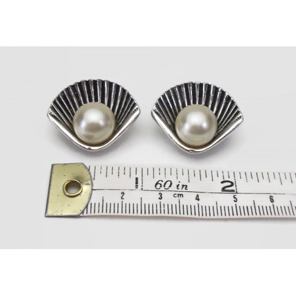 vintage silver oyster shell and pearl clip on earrings
