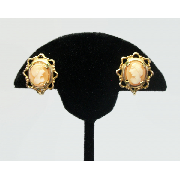 Vintage Genuine Carved Shell Cameo Screw Back Earrings