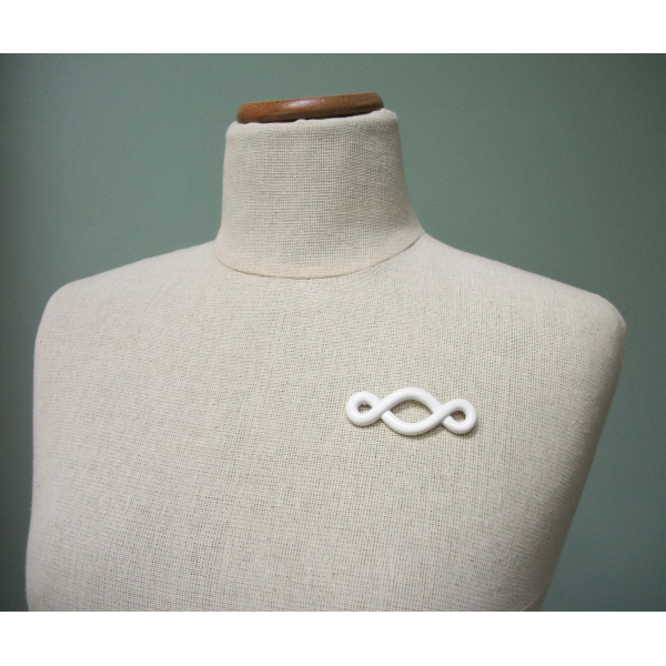 Vintage Monet White Enamel Metal Brooch Abstract Infinity Squiggle