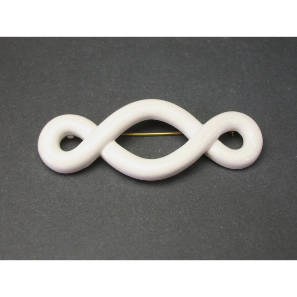 Vintage Monet White Enamel Metal Brooch Abstract Infinity Squiggle