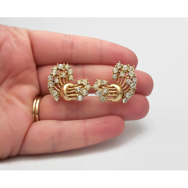 Vintage Crown Trifari Gold Tone Rhinestone Clip on Earrings Clear 1950s 1960s