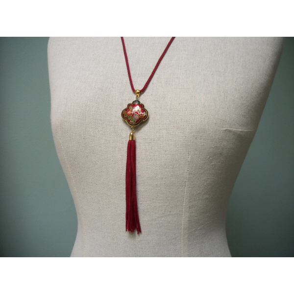 Vintage Deep Red Cloisonne Enamel Tassel Pendant Necklace 24 inch Cord