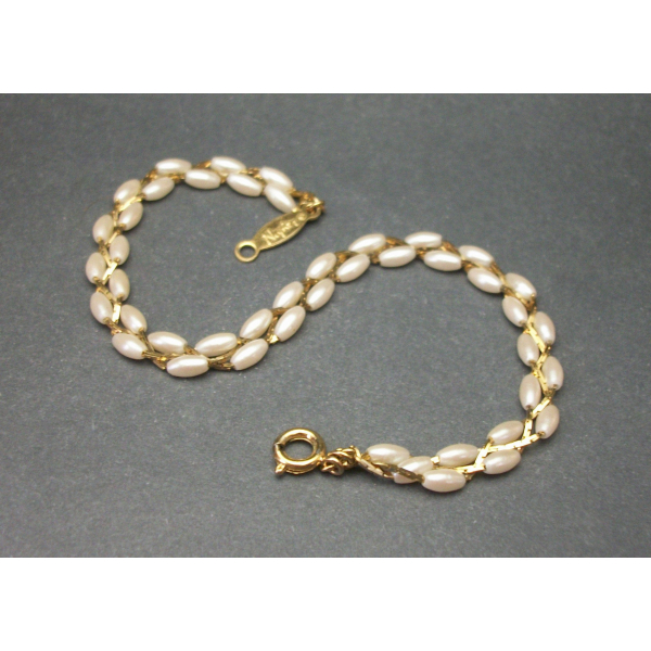 Dainty Napier Women's Bracelet size 7 1/4