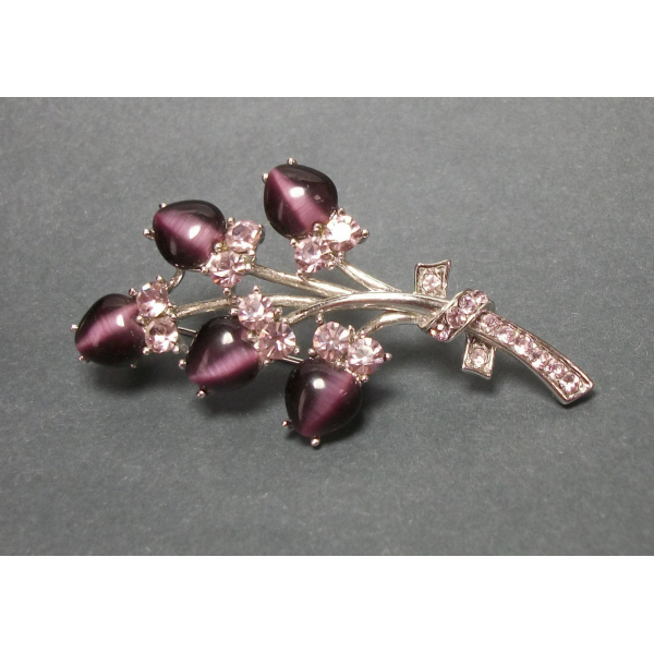 Vintage purple catseye rhinestone floral brooch