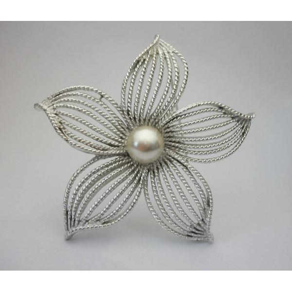 1960s Sarah Coventry Silver Flower Brooch 1967 