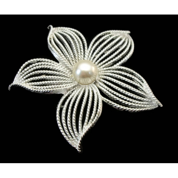 1960s Sarah Coventry Silver Flower Brooch Moonflower floral pin