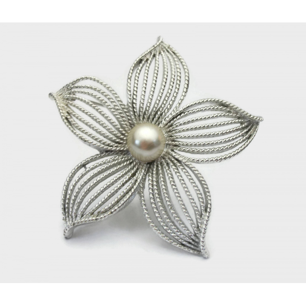 1960s Sarah Coventry Silver Flower Brooch Moonflower floral pin