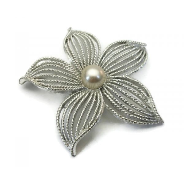 1960s Sarah Coventry Silver Flower Brooch Moonflower floral pin
