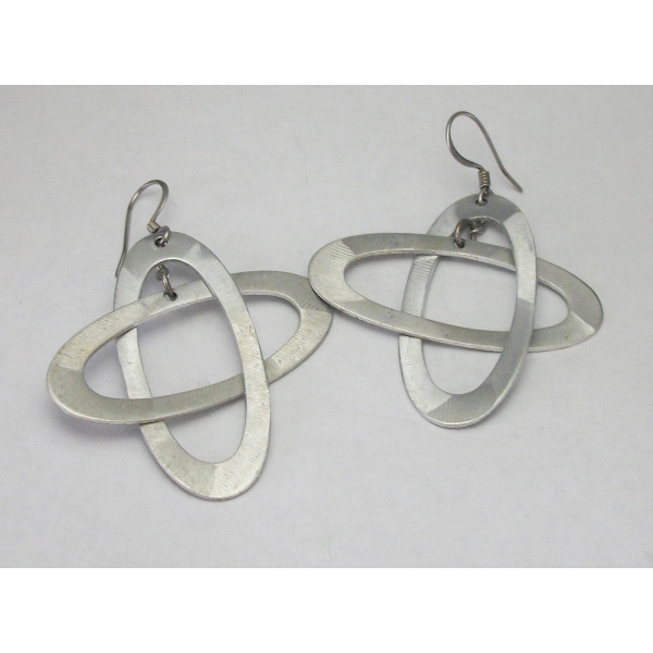 Vintage Lightweight Silver Tone Ovals Dangle Hook Earrings for Pierced Ears
