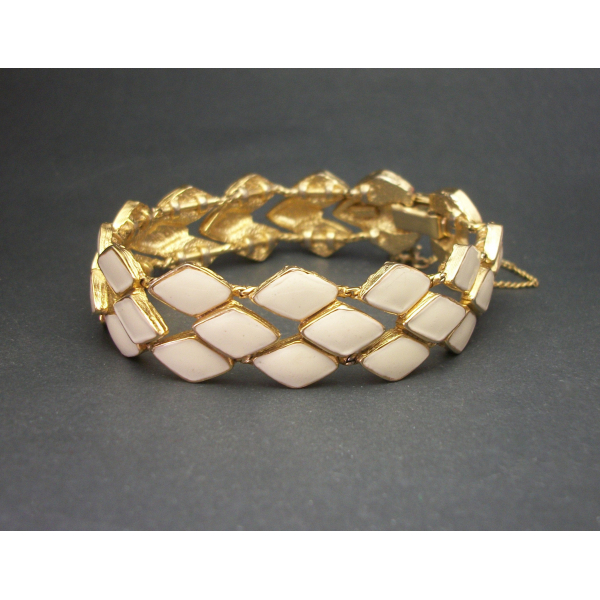 Designer Vendome women's bracelet cream white and gold