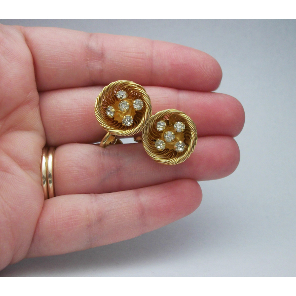 Vintage gold wire bird nest clip on earrings