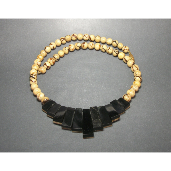 Reversible Beaded Necklace Marbled Brown Black Beads 21 inch Long Bib Necklace